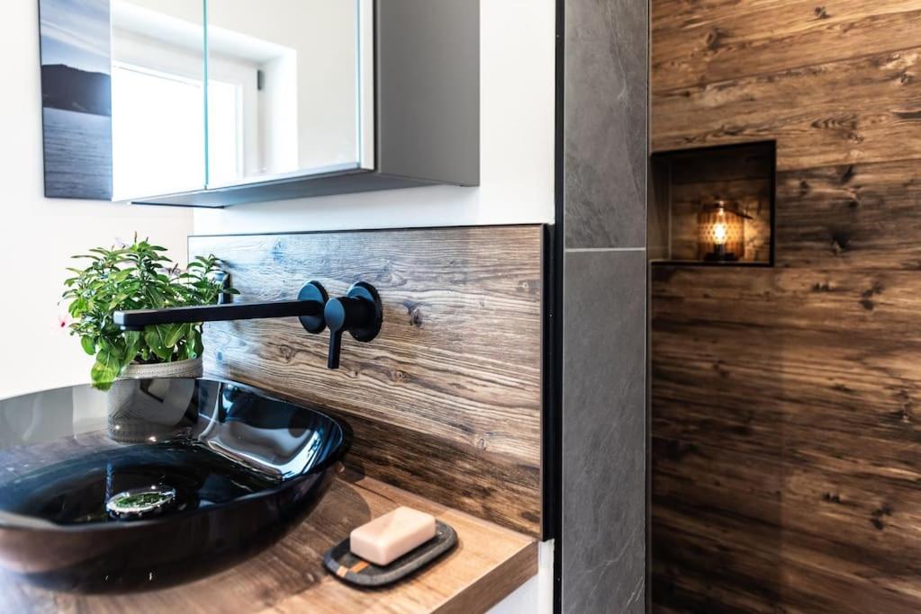 Exklusives Design-Apartment & Sauna Warngau Exteriér fotografie